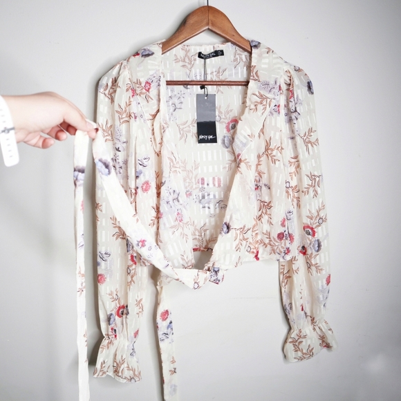 Nasty Gal sheer floral wrap blouse - Picture 7 of 7